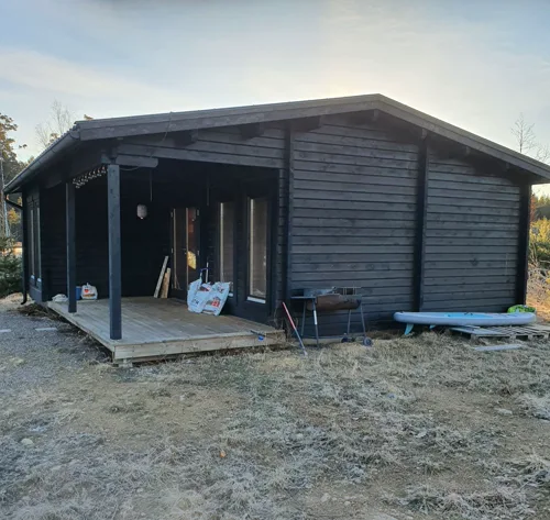 Fritidshus i massivträ – bild 6