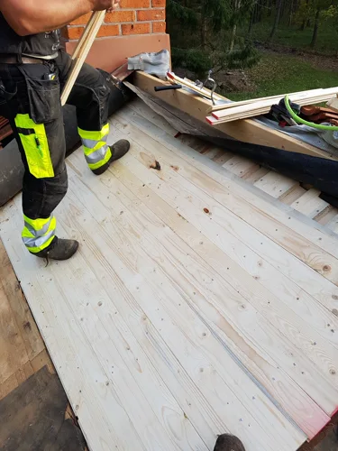 Takreparation och isolering – bild 5